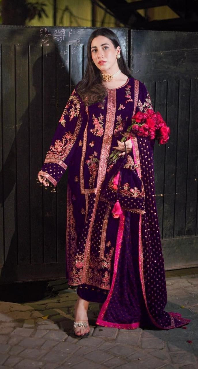 Valvet Embroided suit